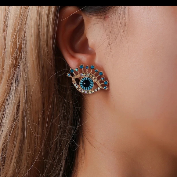 💙👁️NEW BEAUTIFUL BLUE&AB CRYSTAL EYE EARRINGS - Picture 3 of 6